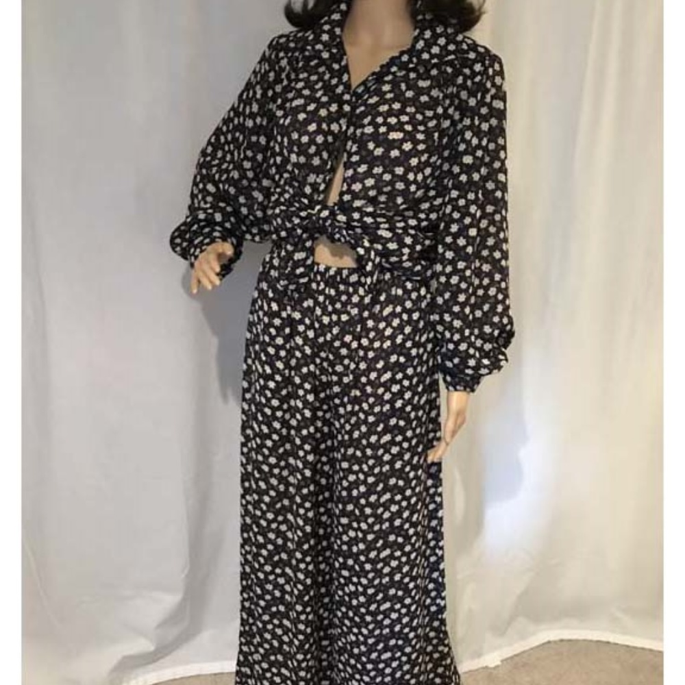 NWOT Two Piece Outfit